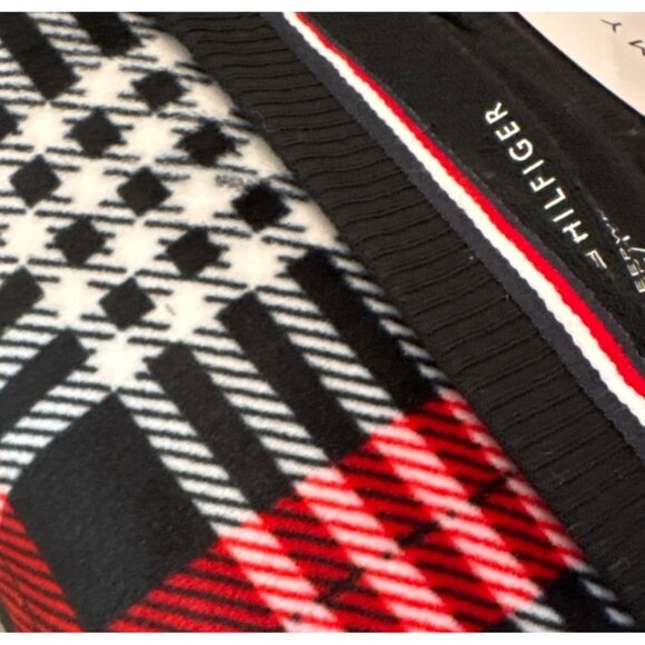 Tommy Hilfiger Pajama Set 2-Piece XS Black & Red Plaid Cotton Blend Sleepwear - Picture 5 of 6